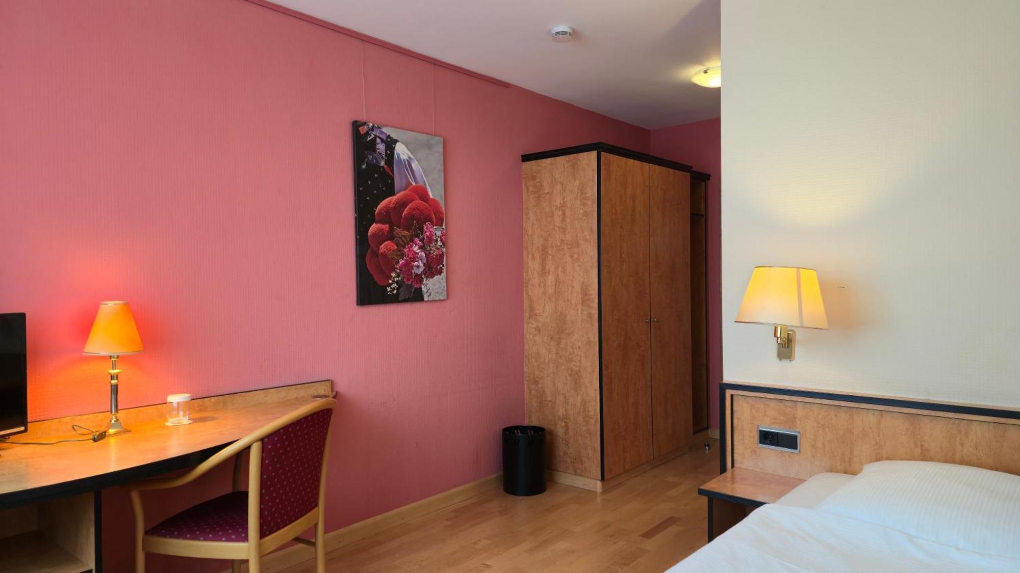 Boardinghouse Sonne Hotel Offenburg Szoba fotó